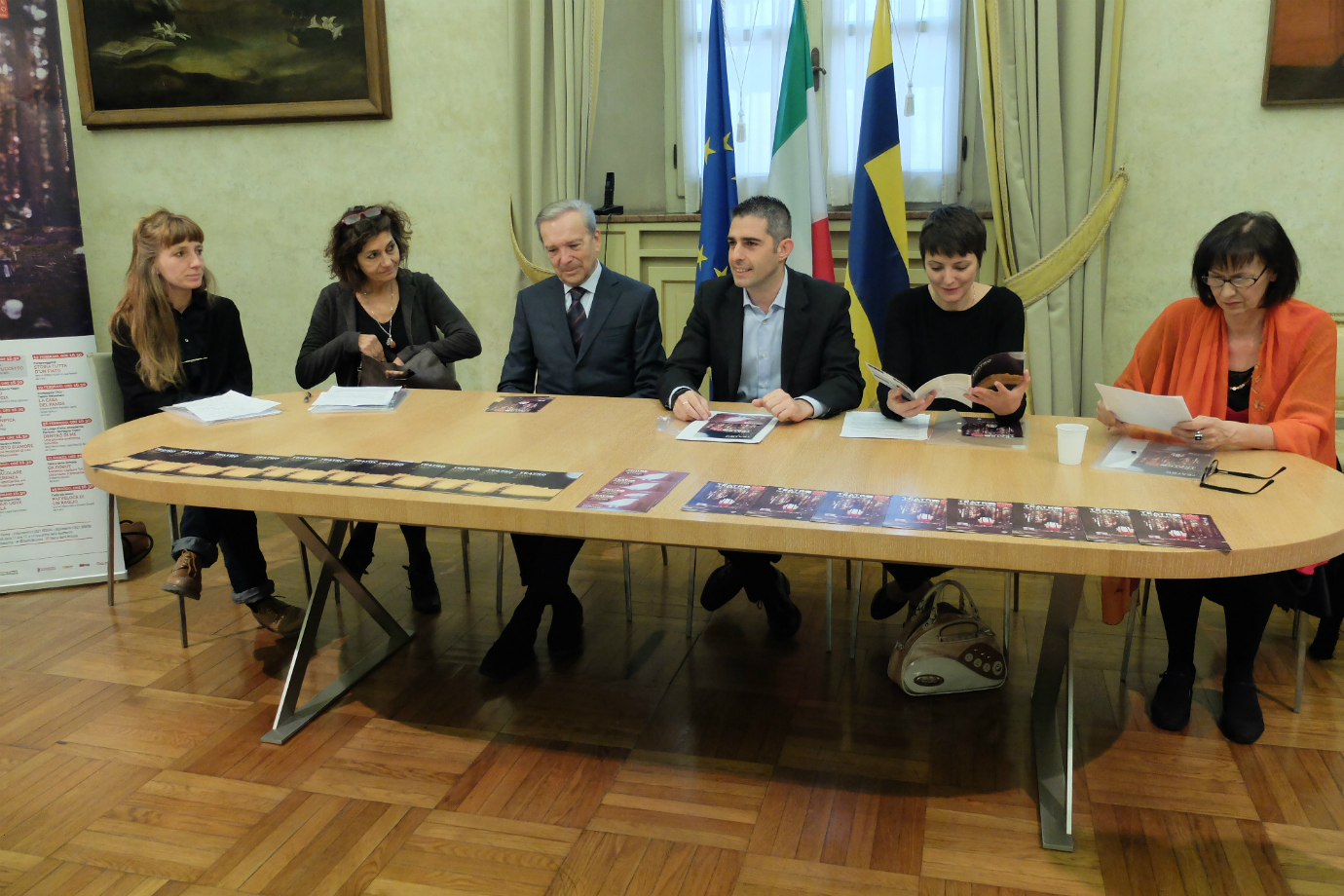 2016 10 11 sindaco ferraris presentazione stagione 2016 2017 teatro delle briciole
