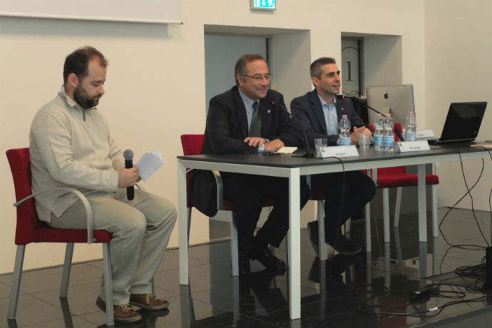 2018 10 12 sindaco parma prende la laurea w