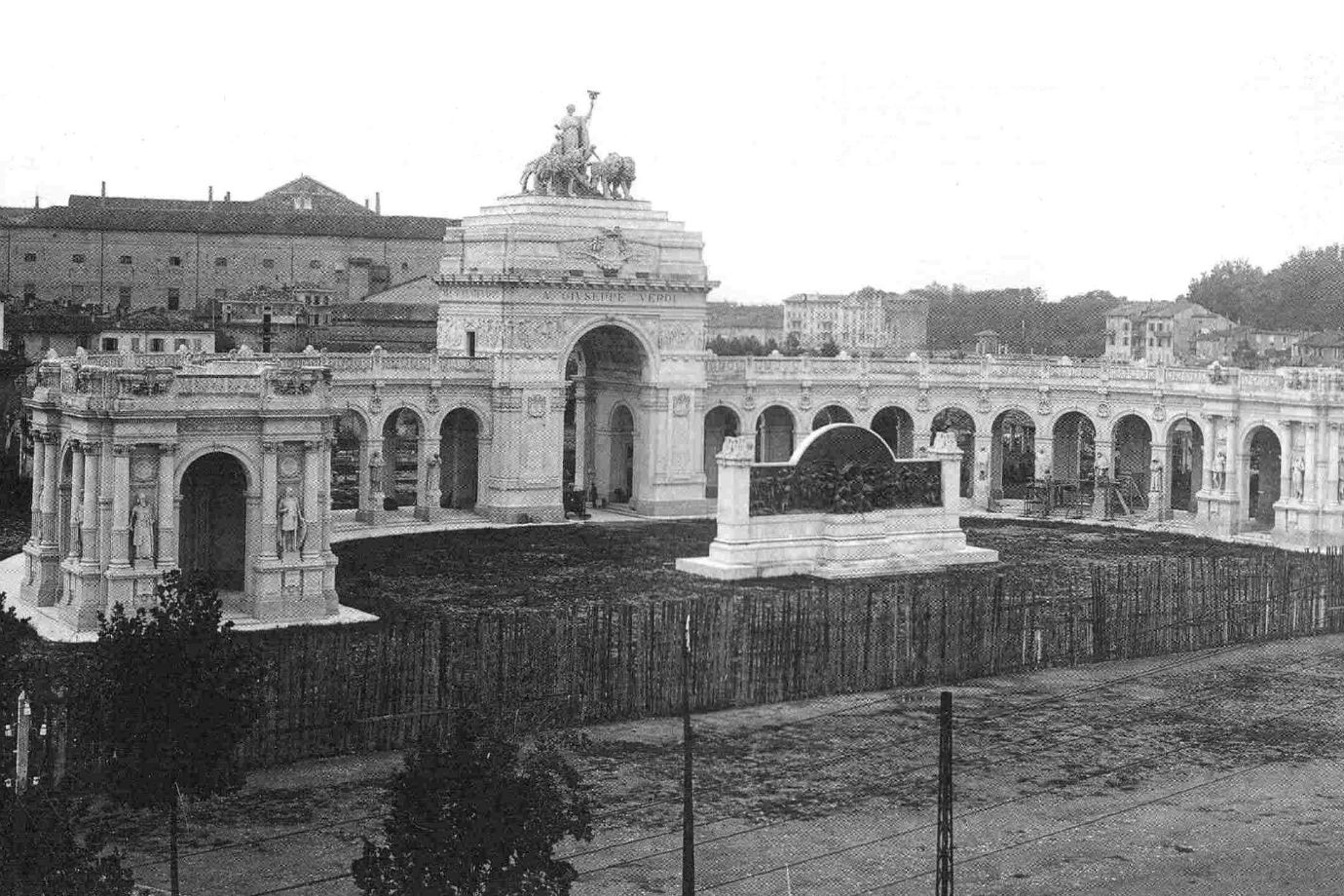 Munumento_a_Verdi_Parma_1920400