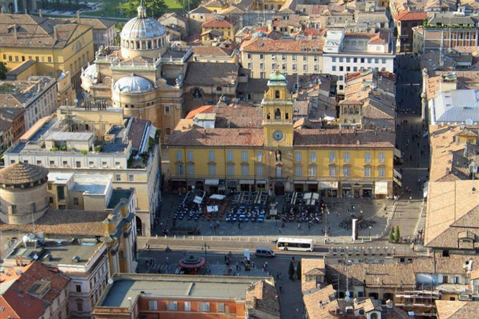 Piazza garibaldi w